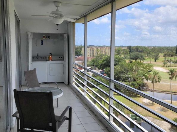 3465 Via Poinciana 806, Lake Worth FL 33467