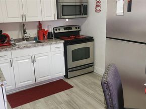 2840 NW 8th St, Fort Lauderdale FL 33311