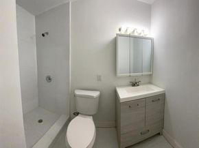 2840 NW 8th St, Fort Lauderdale FL 33311