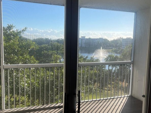 2940 N Course Dr 507, Pompano Beach FL 33069