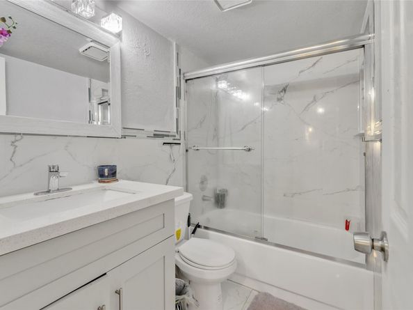 7653 NW 79th Ave 208, Tamarac FL 33321