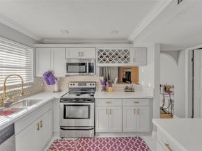 7653 NW 79th Ave 208, Tamarac FL 33321