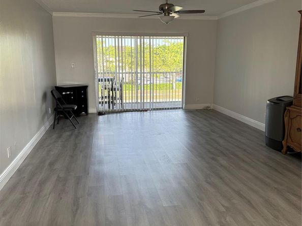 2960 Riverside Dr 312, Coral Springs FL 33065
