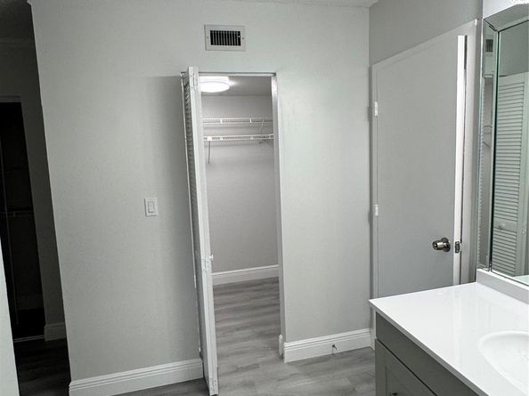 2960 Riverside Dr 312, Coral Springs FL 33065