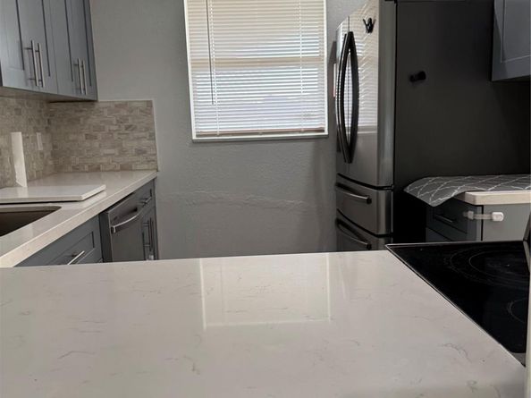 2960 Riverside Dr 312, Coral Springs FL 33065
