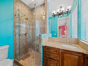 3700 NE 28th Ave, Lighthouse Point FL 33064