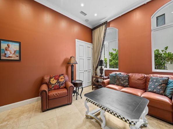 3700 NE 28th Ave, Lighthouse Point FL 33064