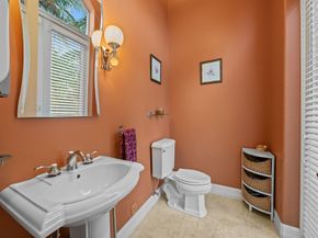 3700 NE 28th Ave, Lighthouse Point FL 33064