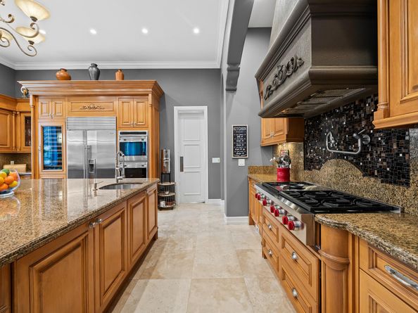 3700 NE 28th Ave, Lighthouse Point FL 33064