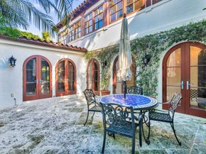 424 Brazilian Avenue, Palm Beach FL 33480
