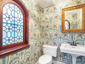 424 Brazilian Avenue, Palm Beach FL 33480