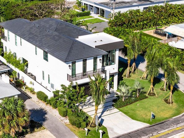 1212 NE 8th Avenue, Delray Beach FL 33483