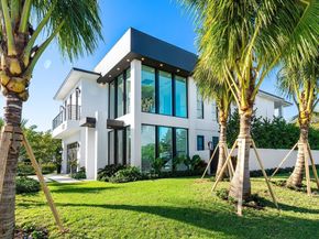 1212 NE 8th Avenue, Delray Beach FL 33483