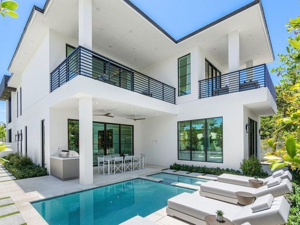 1212 NE 8th Avenue, Delray Beach FL 33483