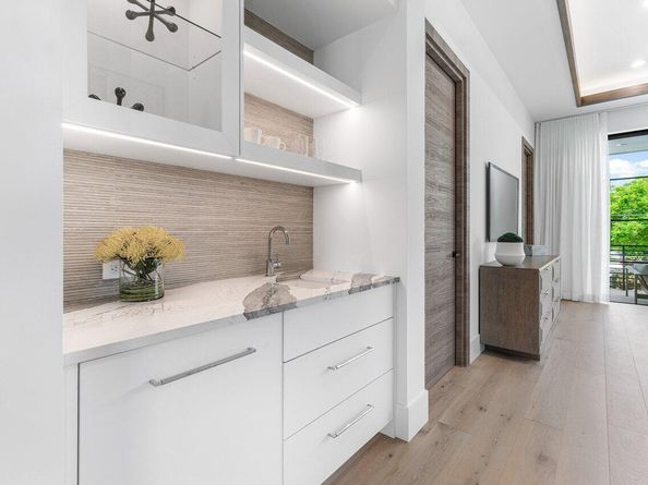 1212 NE 8th Avenue, Delray Beach FL 33483