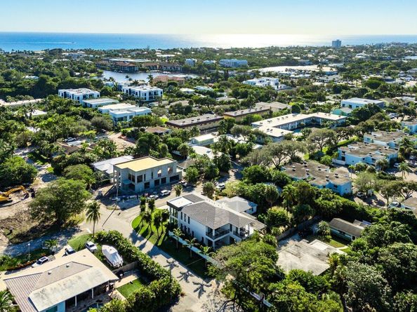 1212 NE 8th Avenue, Delray Beach FL 33483