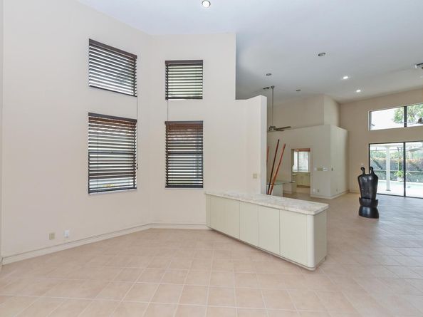 10209 Spyglass Way, Boca Raton FL 33498
