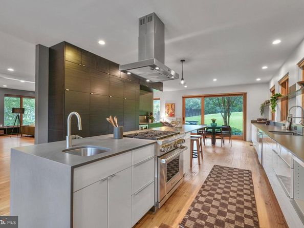 4844 Yorktown Boulevard, Arlington VA 22207