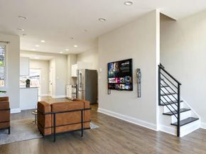 2835 W Montgomery Avenue, Philadelphia PA 19121