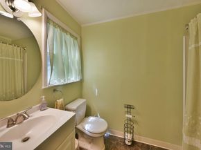 1035 Old Ford Road, Huntingdon Valley PA 19006
