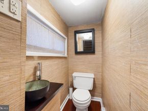 129 Bainbridge Street, Philadelphia PA 19147