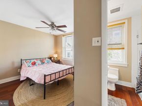129 Bainbridge Street, Philadelphia PA 19147
