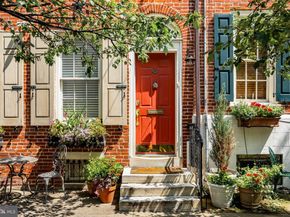 129 Bainbridge Street, Philadelphia PA 19147