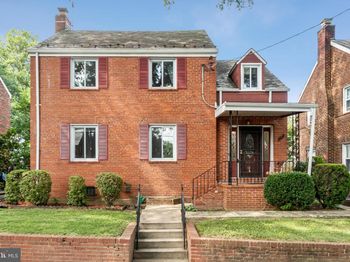 1626 Varnum Place NE