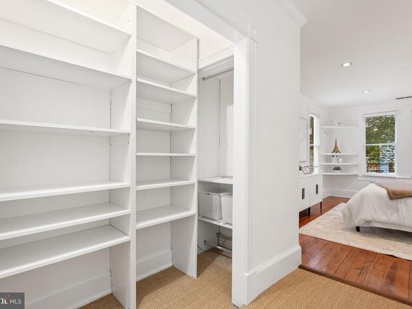 2429 Tunlaw Road NW, Washington DC 20007