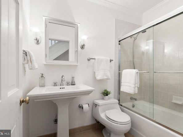 2429 Tunlaw Road NW, Washington DC 20007