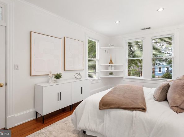 2429 Tunlaw Road NW, Washington DC 20007