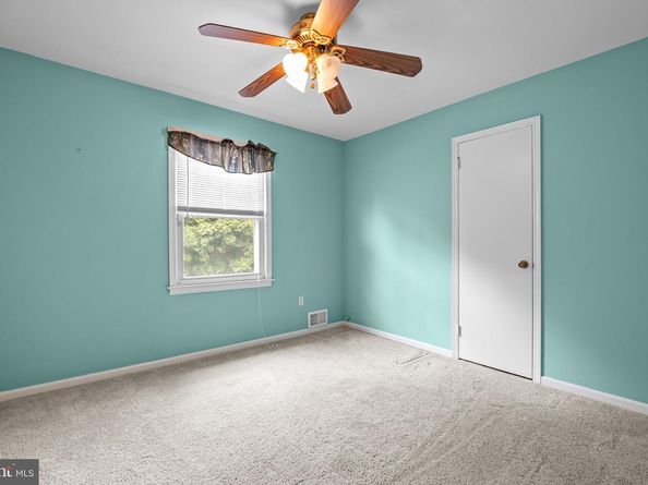 1517 Derbyshire Road, Yardley PA 19067