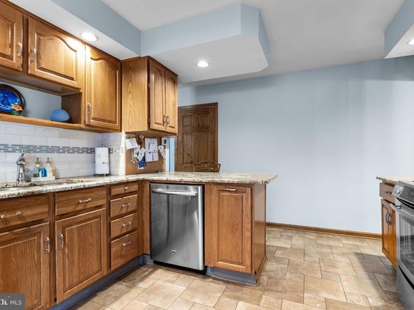 1517 Derbyshire Road, Yardley PA 19067