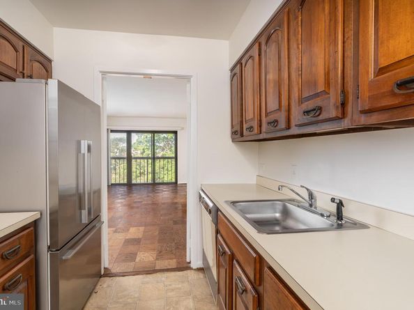 1001 NW 26TH Street NW 607, Washington DC 20037