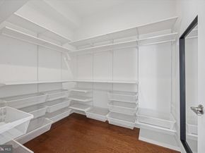 4548 Riverside Way, Philadelphia PA 19127
