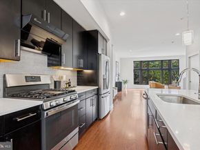 4548 Riverside Way, Philadelphia PA 19127