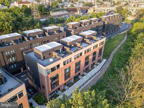 4548 Riverside Way, Philadelphia PA 19127