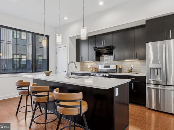 4548 Riverside Way, Philadelphia PA 19127