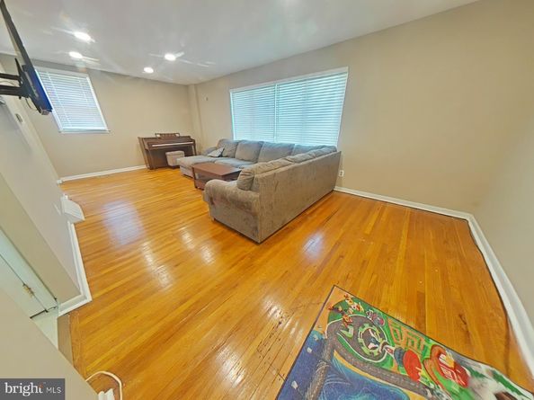614 E Gorgas Lane, Philadelphia PA 19119