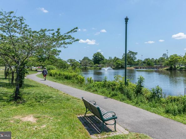 4950 Brenman Park Drive 301, Alexandria VA 22304