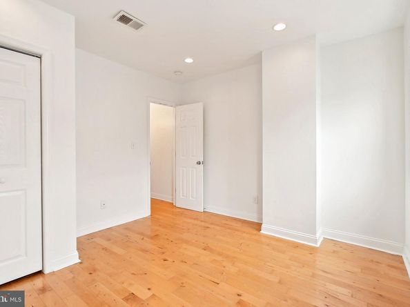 1817 S 23rd Street, Philadelphia PA 19145