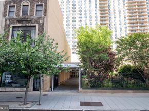 1919 Chestnut Street 1812, Philadelphia PA 19103