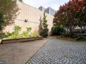 1919 Chestnut Street 1812, Philadelphia PA 19103