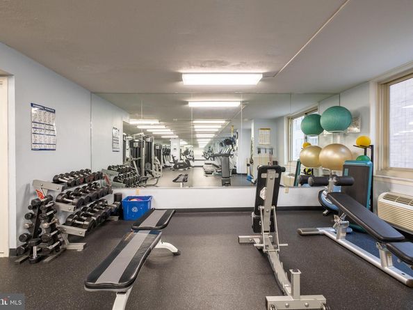 1919 Chestnut Street 1812, Philadelphia PA 19103