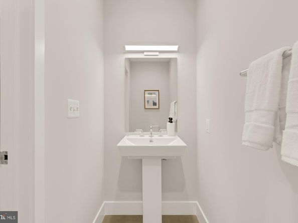 1628 11TH Street NW 105, Washington DC 20001