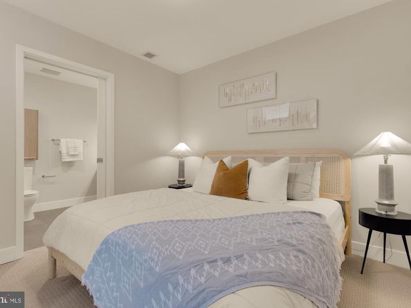 1628 11TH Street NW 105, Washington DC 20001