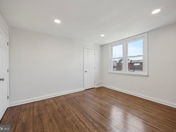 303 Golf Road, Darby PA 19023