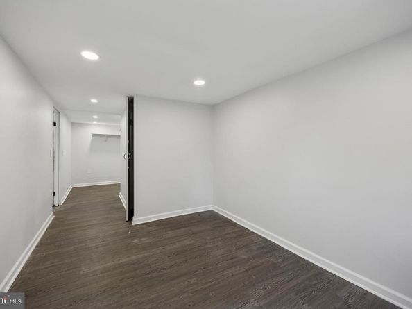 303 Golf Road, Darby PA 19023