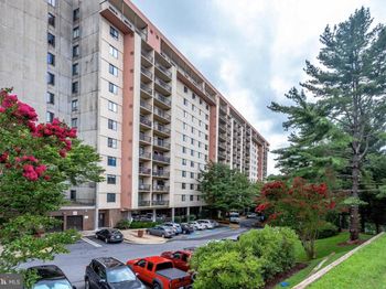 3800 Powell Lane