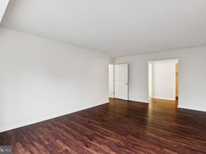 3800 Powell Lane 519, Falls Church VA 22041